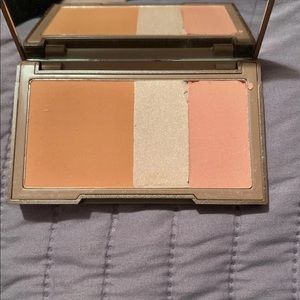 Urban Decay Naked Flushed Palette